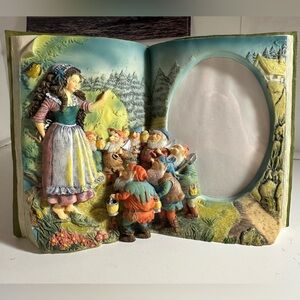 Snow White and the Seven Dwarfs photo frame